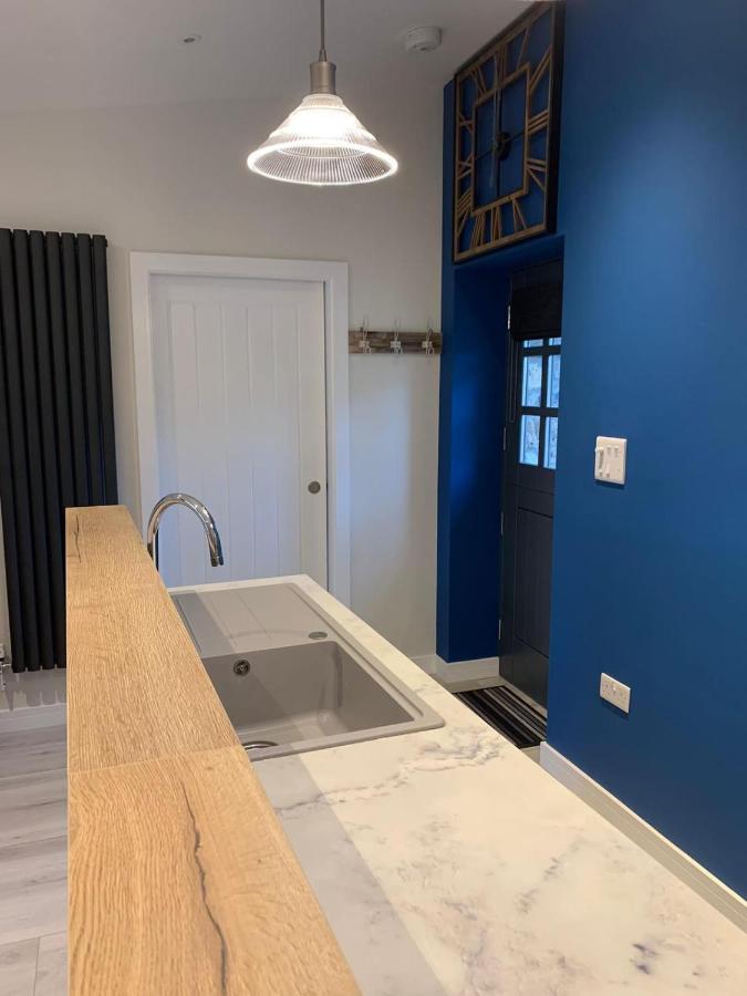 Thistledown Lodge! 5 Minutes From Beach! Free Cancellation! Haverfordwest Kültér fotó