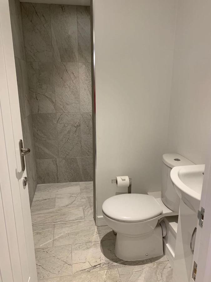 Thistledown Lodge! 5 Minutes From Beach! Free Cancellation! Haverfordwest Kültér fotó