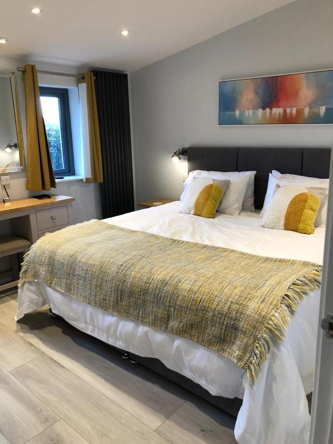 Thistledown Lodge! 5 Minutes From Beach! Free Cancellation! Haverfordwest Kültér fotó